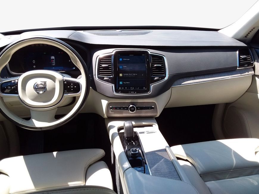 Volvo XC90 B5 D AWD Plus Bright - Samsaru's Car Outlet