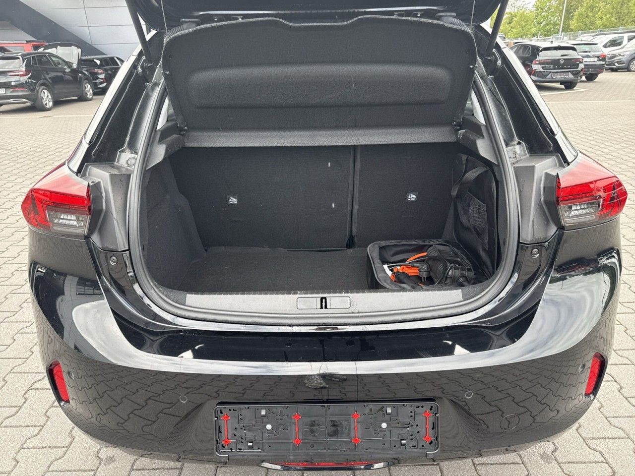 Opel Corsa-e Elegance - Samsaru's Car Outlet
