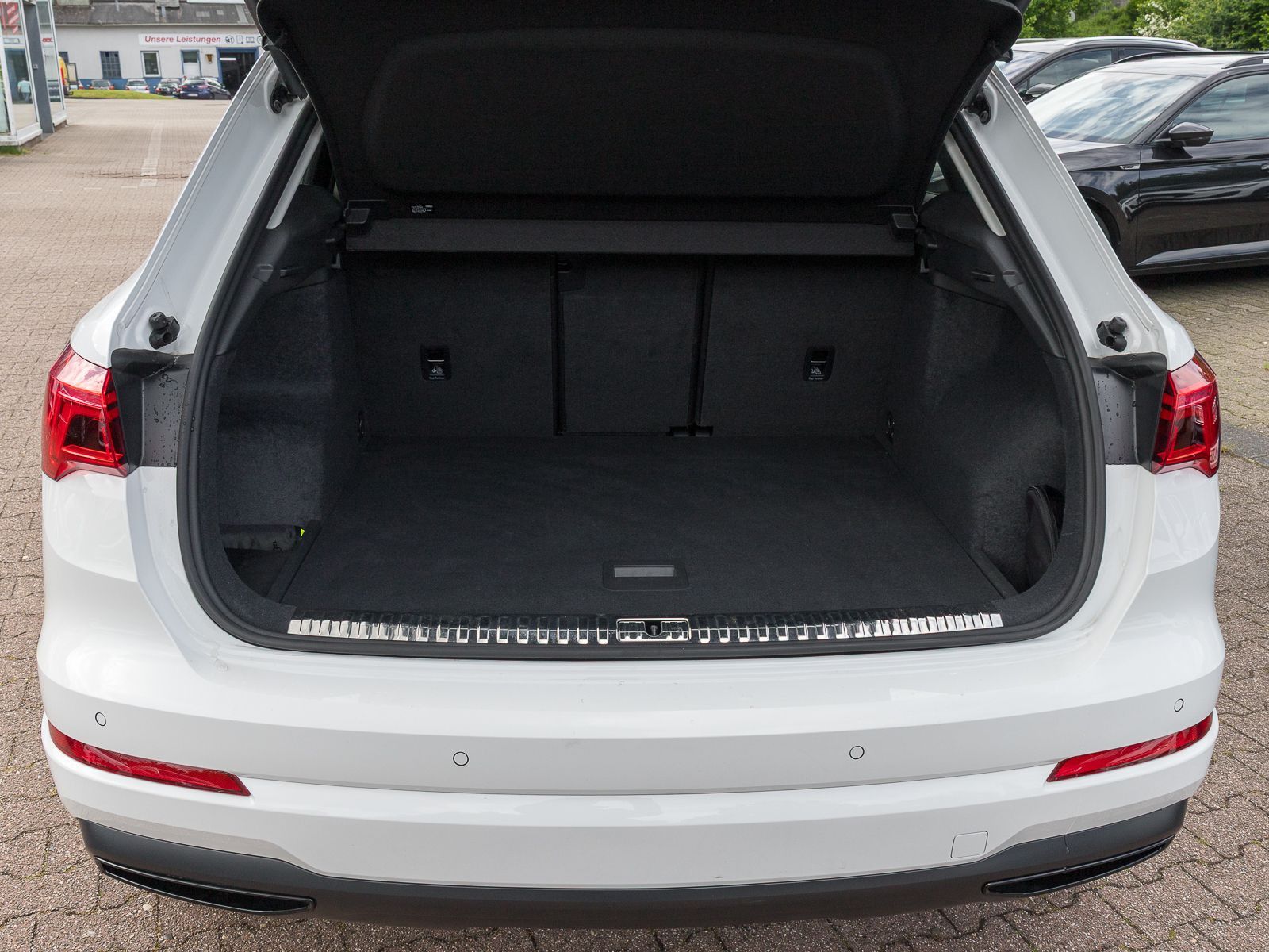 Audi Q3 Sportback 40 TDI Q ADVANCED - Samsaru's Car Outlet