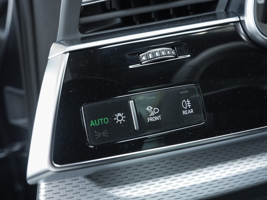 Audi Q7 60 TFSIe quattro S line