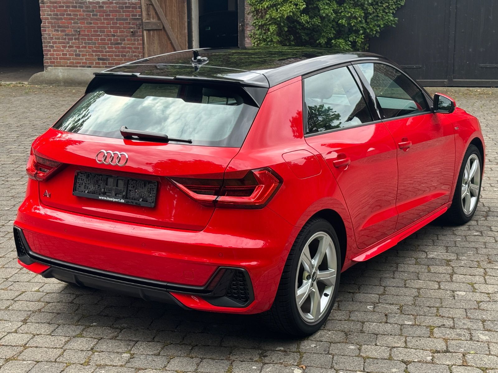 Audi A1 Sportback 30 TFSI S line - Samsaru's Car Outlet