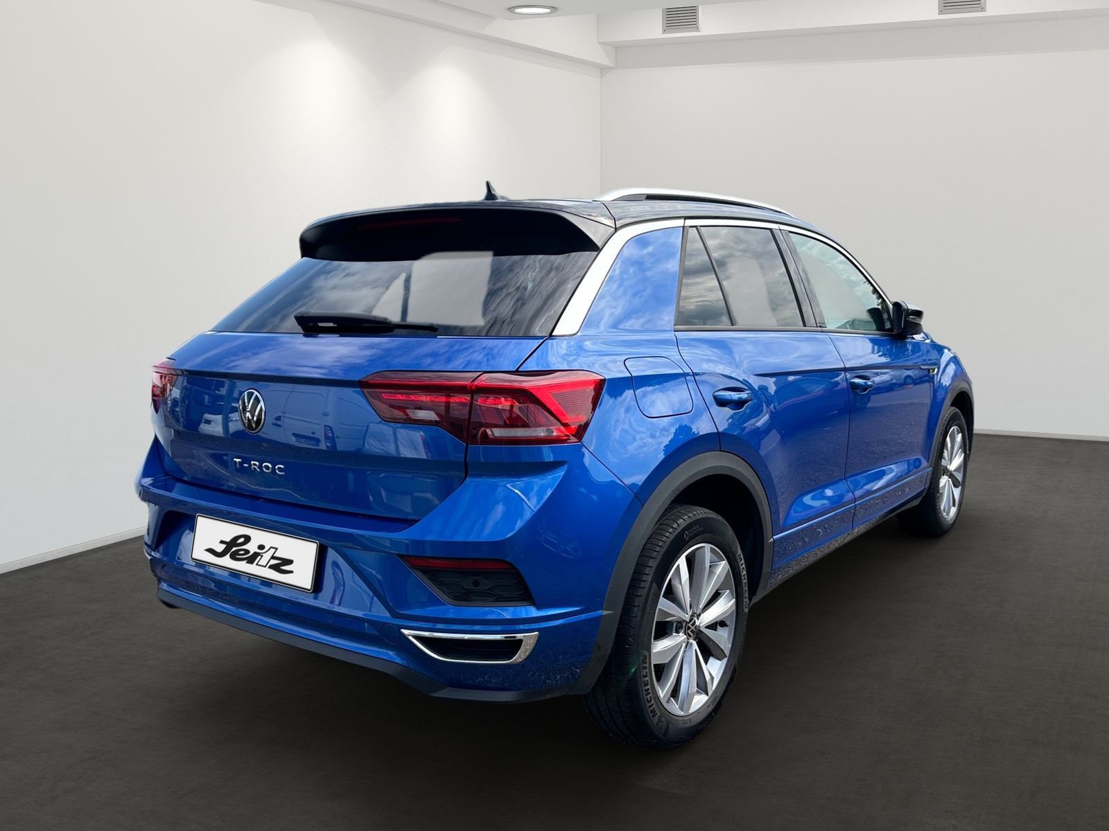 Volkswagen T-Roc 1.5 TSI Style - Samsaru's Car Outlet