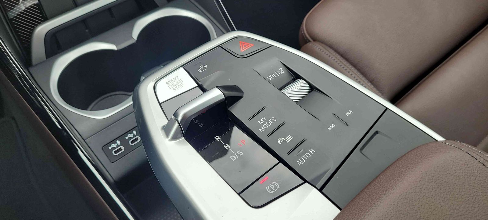 BMW X1 xDrive23i M Sportpaket - Samsaru's Car Outlet
