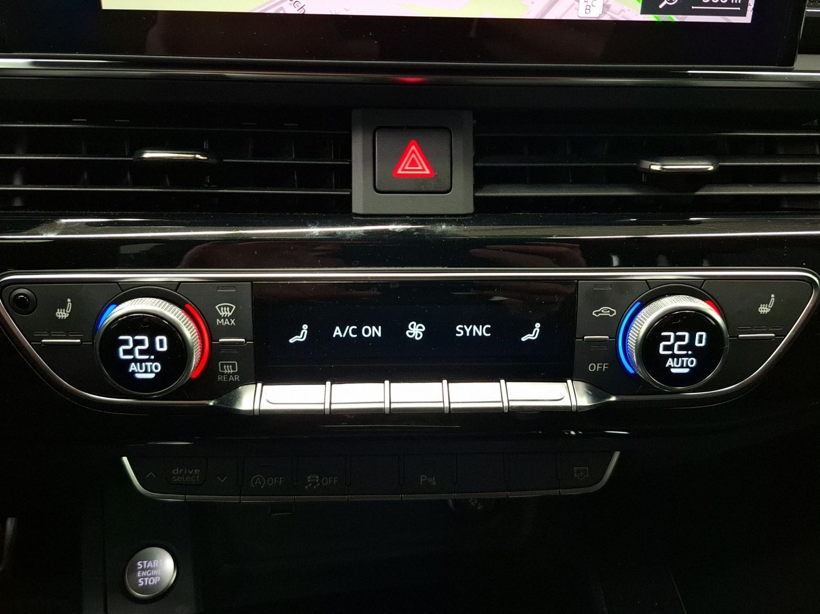 Audi A4 Avant 40 TFSI Q S LINE LM19 VIRTUAL S-SITZE