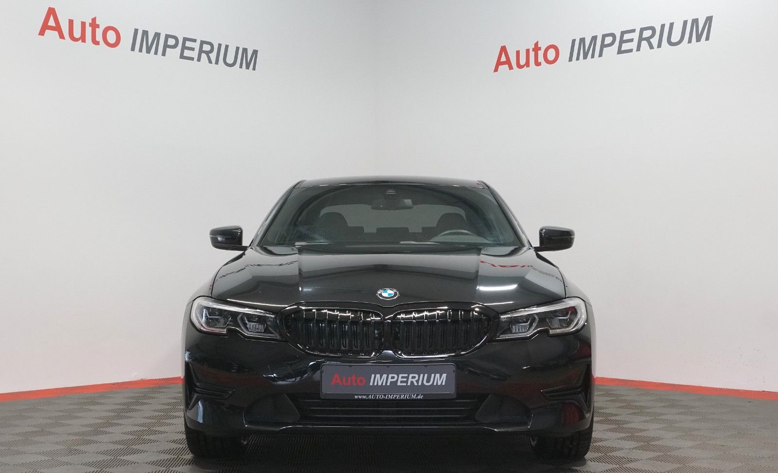 BMW 320 d xDrive - Samsaru's Car Outlet