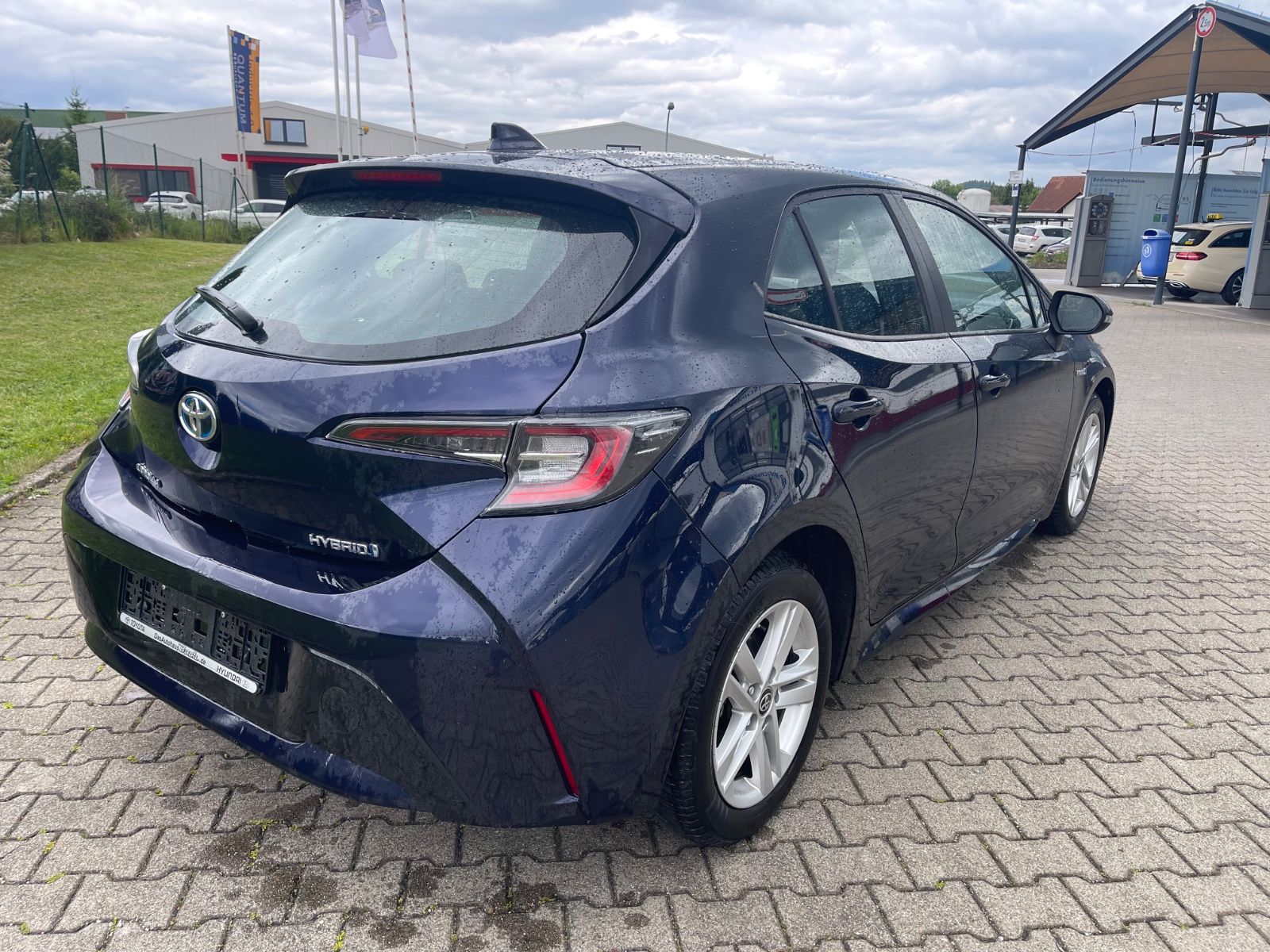Toyota Corolla Hybrid Business Edition - Samsaru's Car Outlet