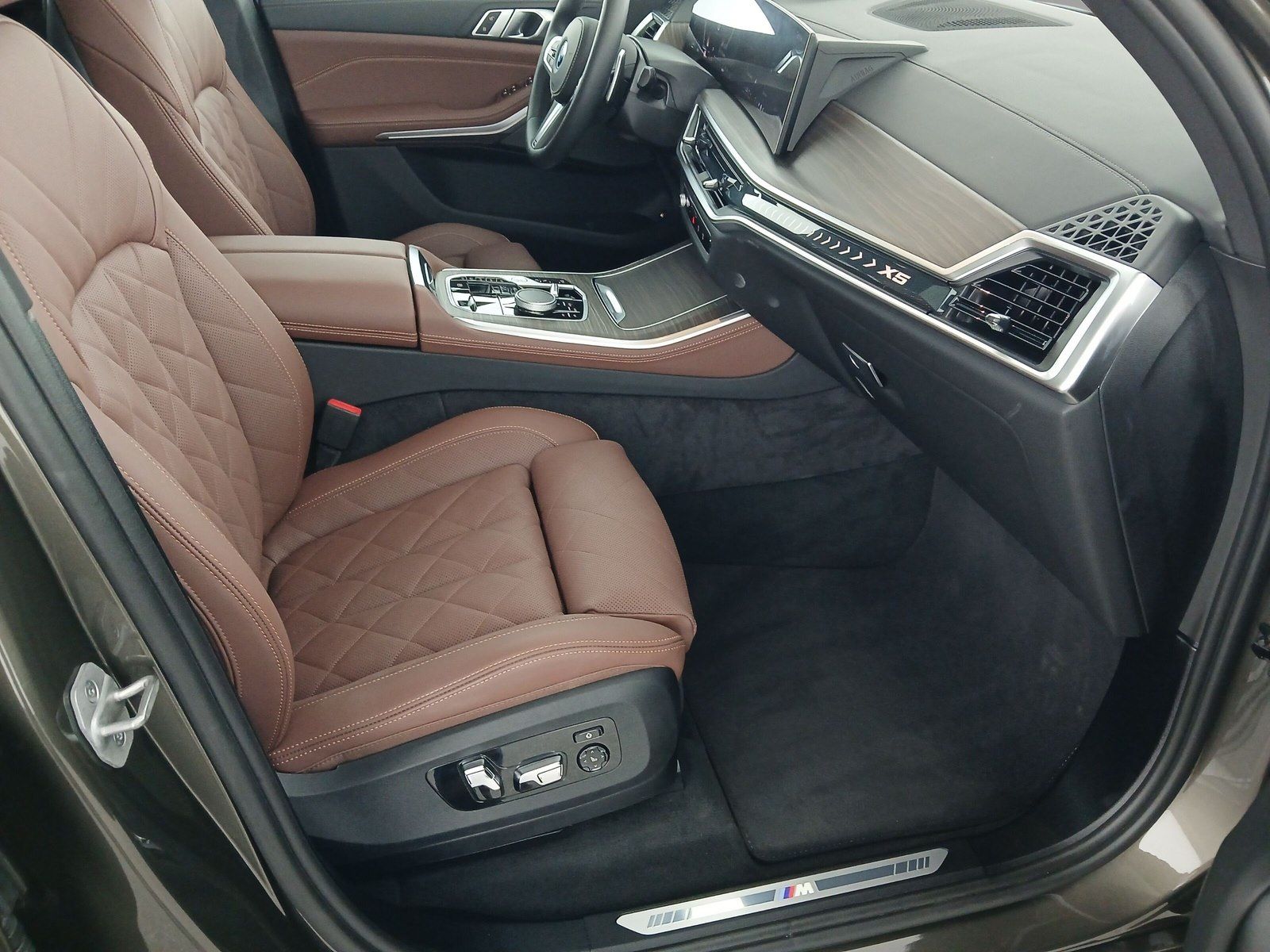 BMW X5 xDrive50e M Sport AHK Komfortsitze DAPr. Pano