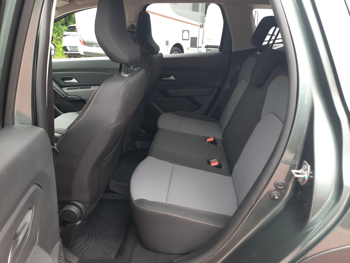 Dacia Duster II TCe 150 Extreme - Samsaru's Car Outlet