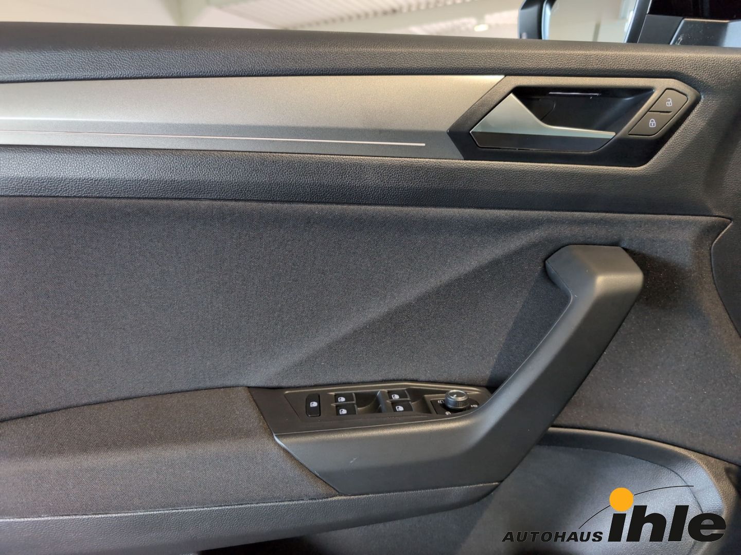 Volkswagen T-Roc Style 1.0 TSI - Samsaru's Car Outlet
