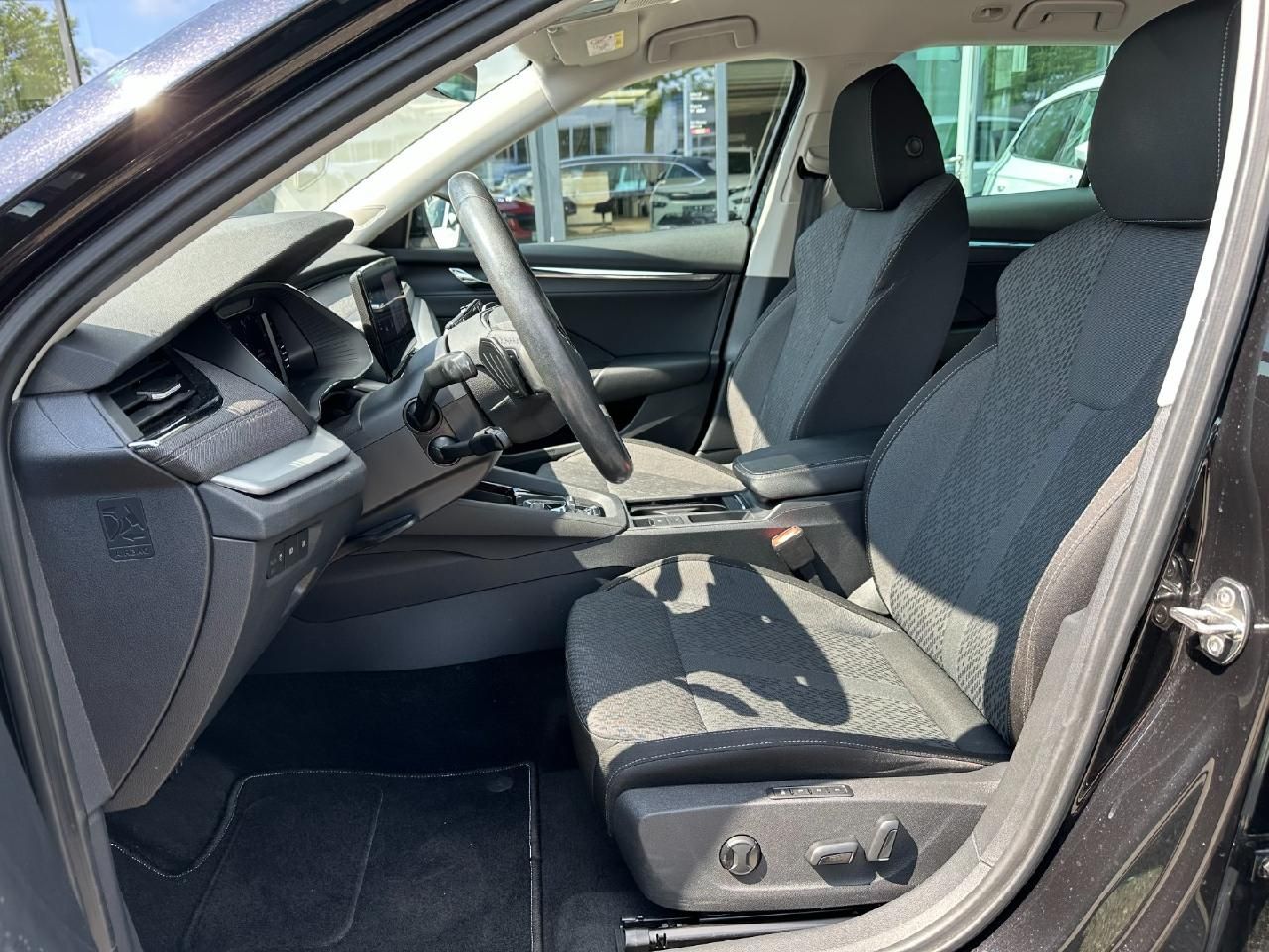 Skoda Octavia Combi Style - Samsaru's Car Outlet