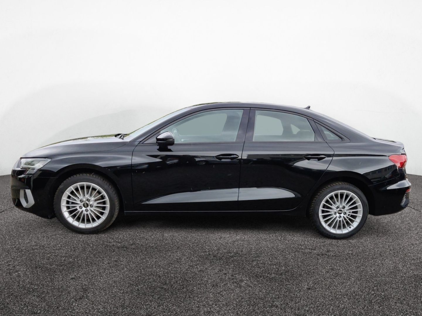 Audi A3 Limo 2.0 TDI advanced - Samsaru's Car Outlet