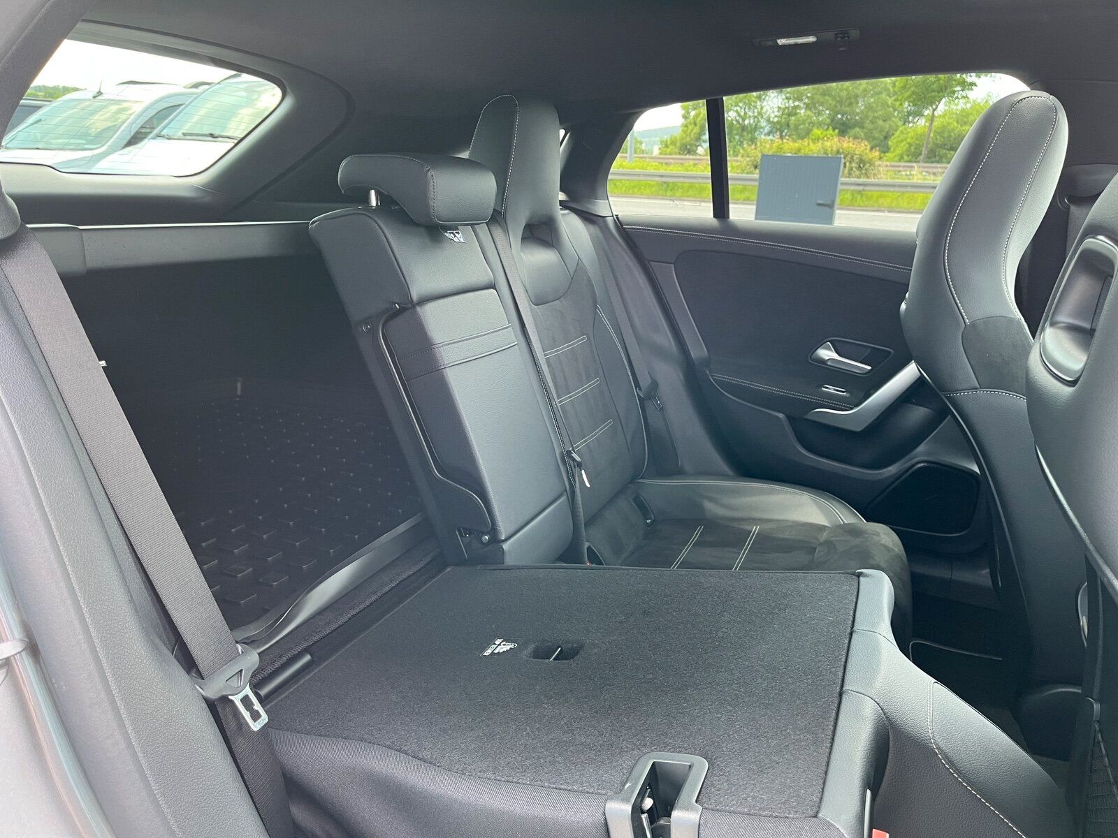Mercedes-Benz CLA 220 d 4M SB AMG Line - Samsaru's Car Outlet