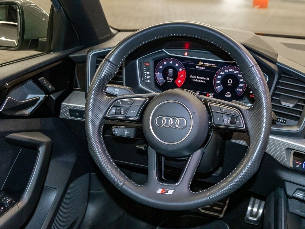 Audi A1 Sportback 40 TFSI S line - Samsaru's Car Outlet