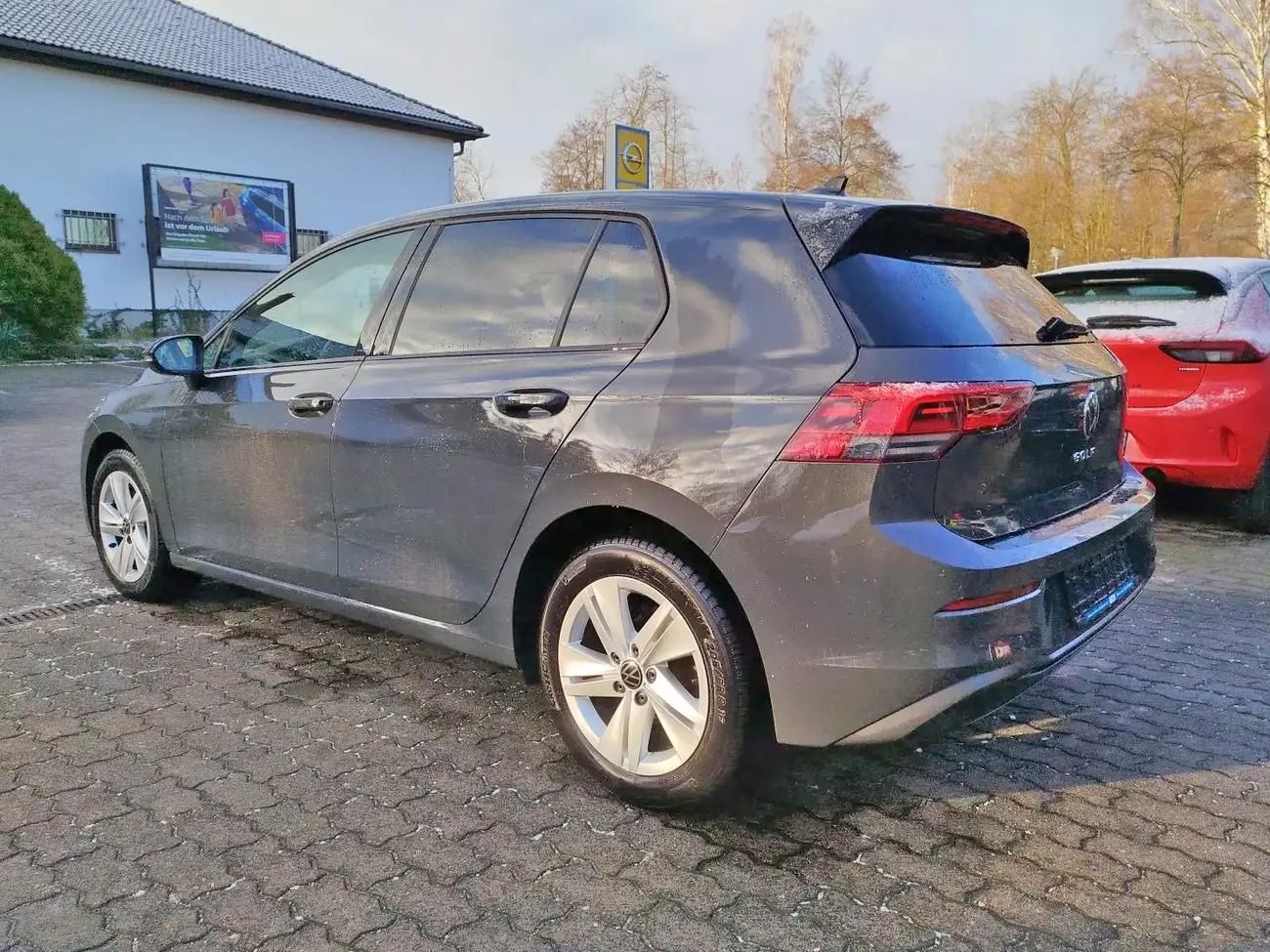 Volkswagen Golf Life 1.5 TSI - Samsaru's Car Outlet
