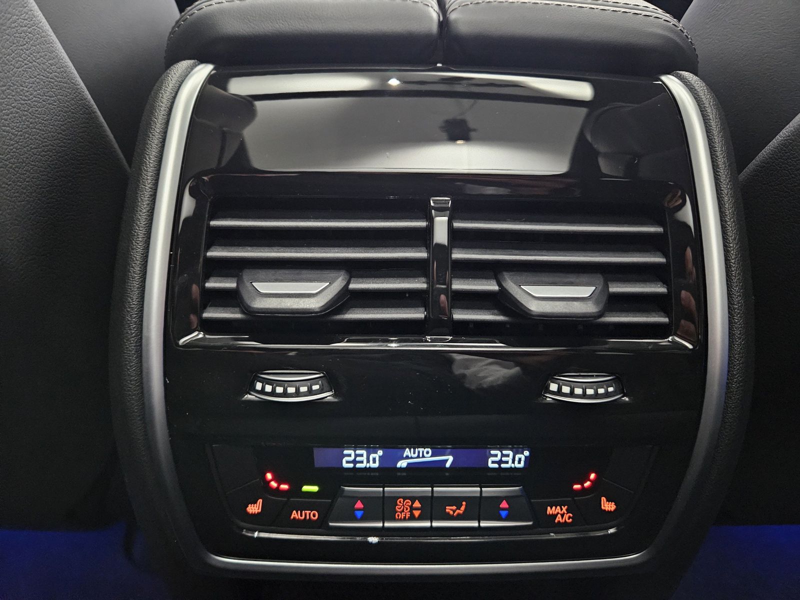 BMW X5 xDrive50e M Sport HUD Softclose AHK