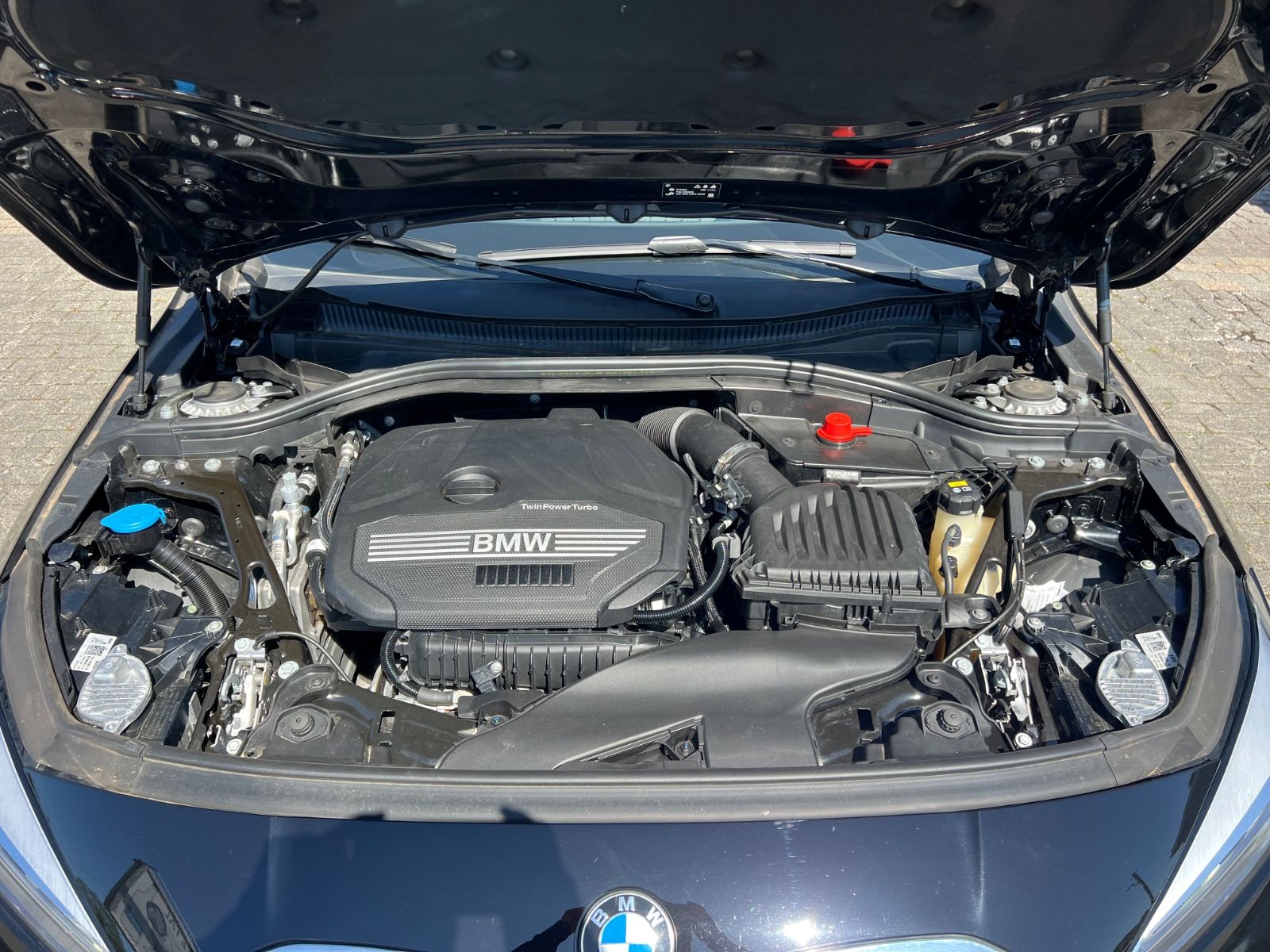 BMW 118 i Advantage Aut. - Samsaru's Car Outlet