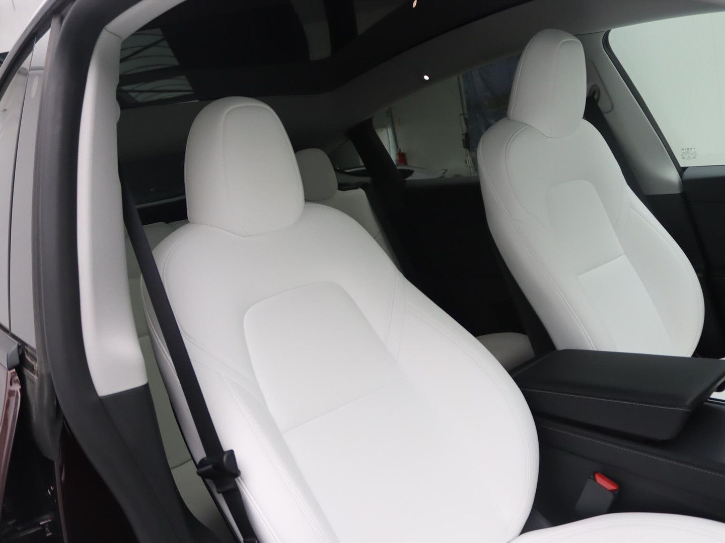 Tesla Model Y Long Range 345pk AWD 97% SoH [ CHERRY+WI