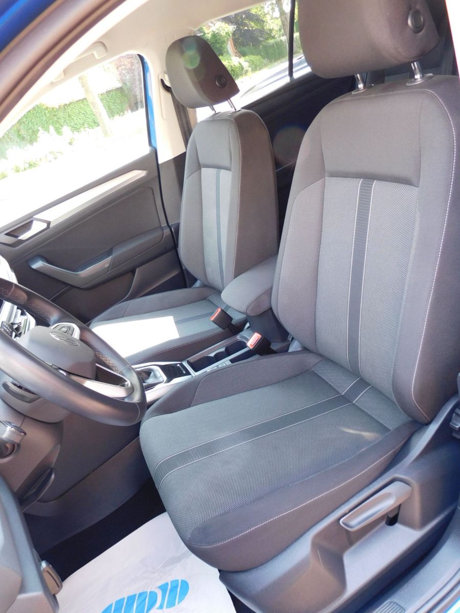 Volkswagen T-Roc Life DSG - Samsaru's Car Outlet