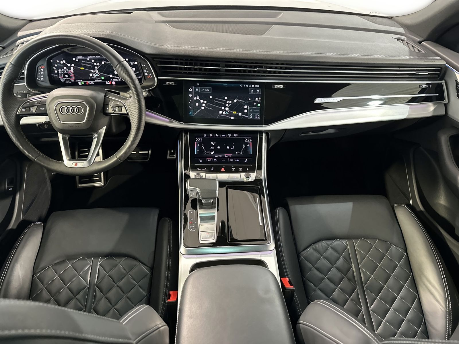 Audi Q8 50 TDI QUATTRO S LINE +MATRIX+RAUTE+PANO+AHK+