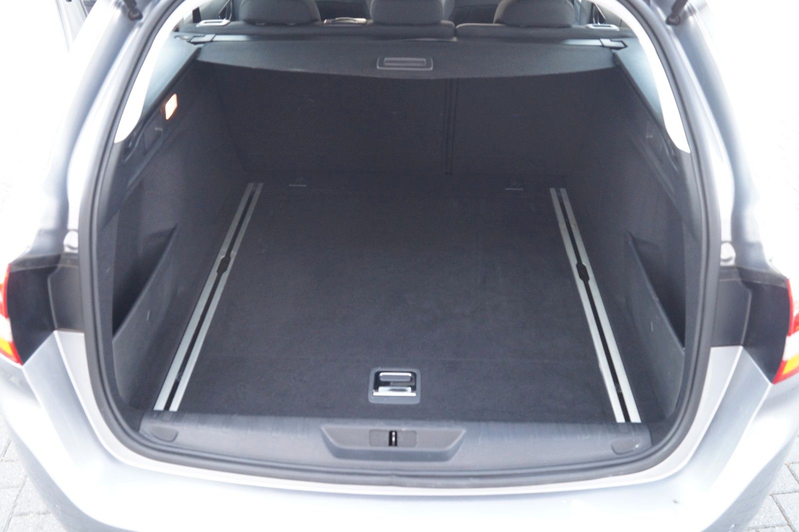 Peugeot 308 SW Active - Samsaru's Car Outlet