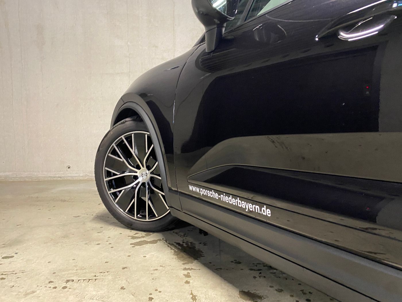 Porsche Macan 4 | Panorama Dachsystem | Beifahrerdisplay
