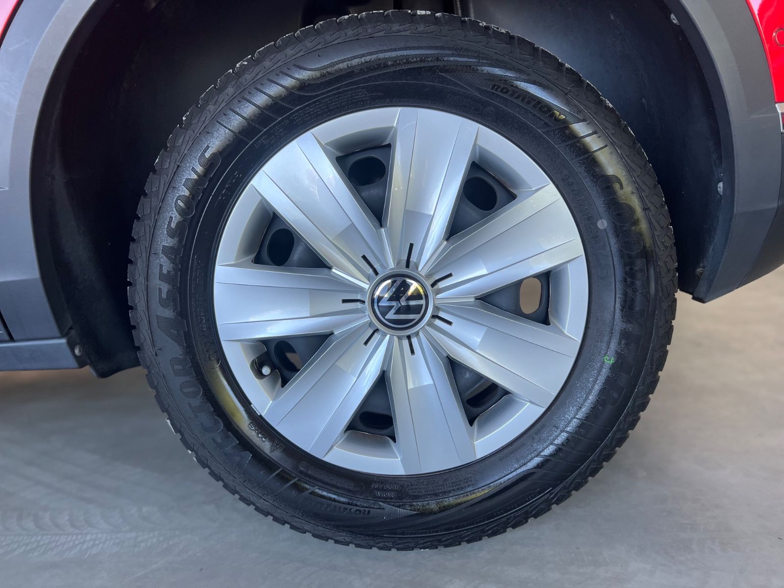 Volkswagen T-Roc 1.5 TSI Style - Samsaru's Car Outlet