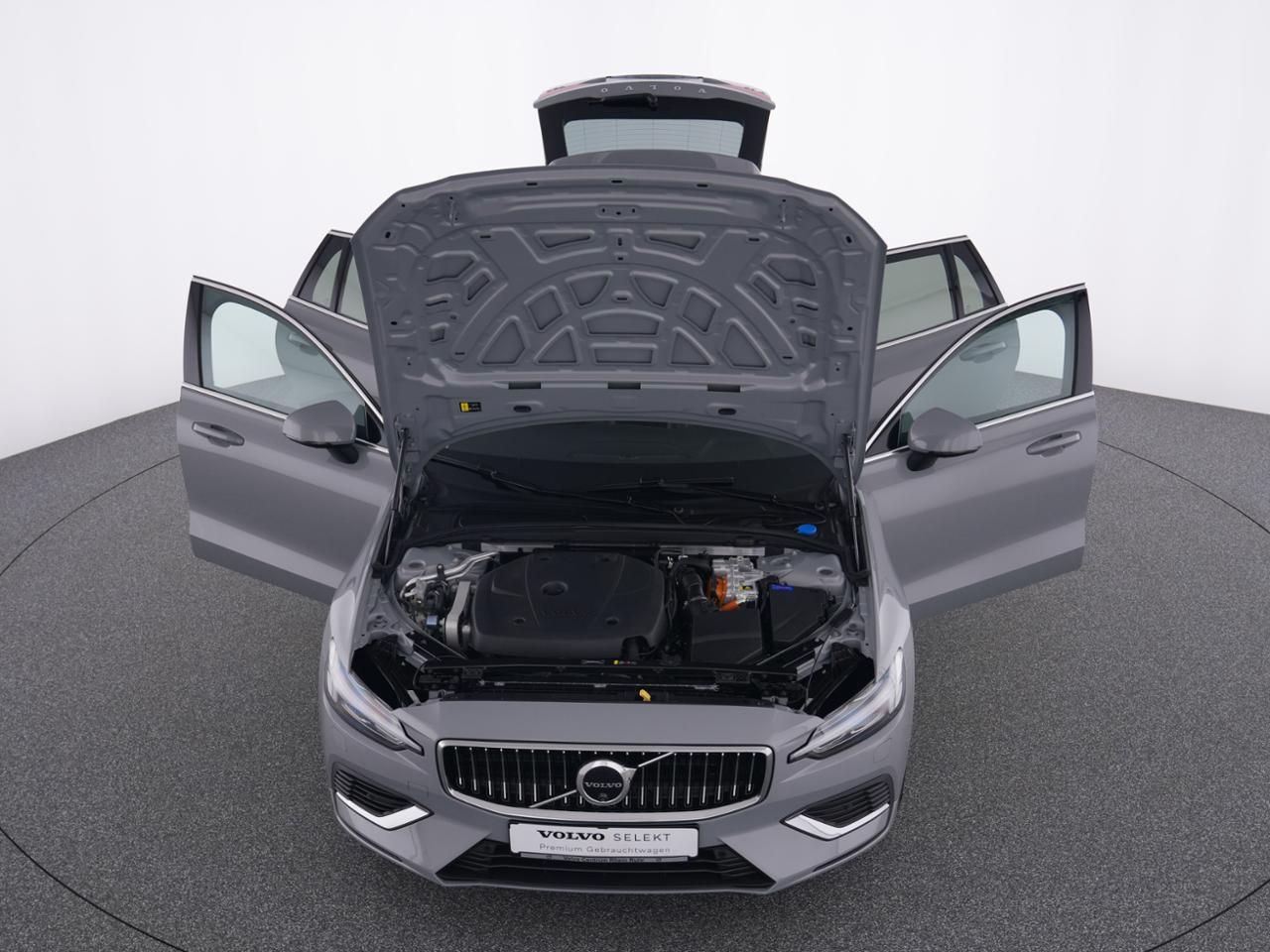 Volvo V60 T6 Recharge AWD PlusBright+19'+AHK+HKSound