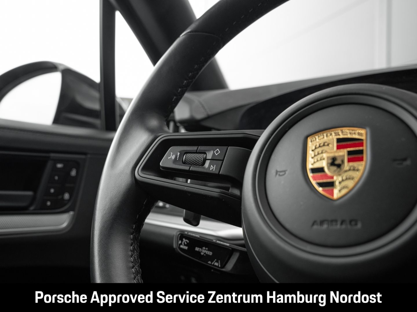 Porsche Cayenne E-Hybrid Pano PASM BOSE 21-Zoll 360°