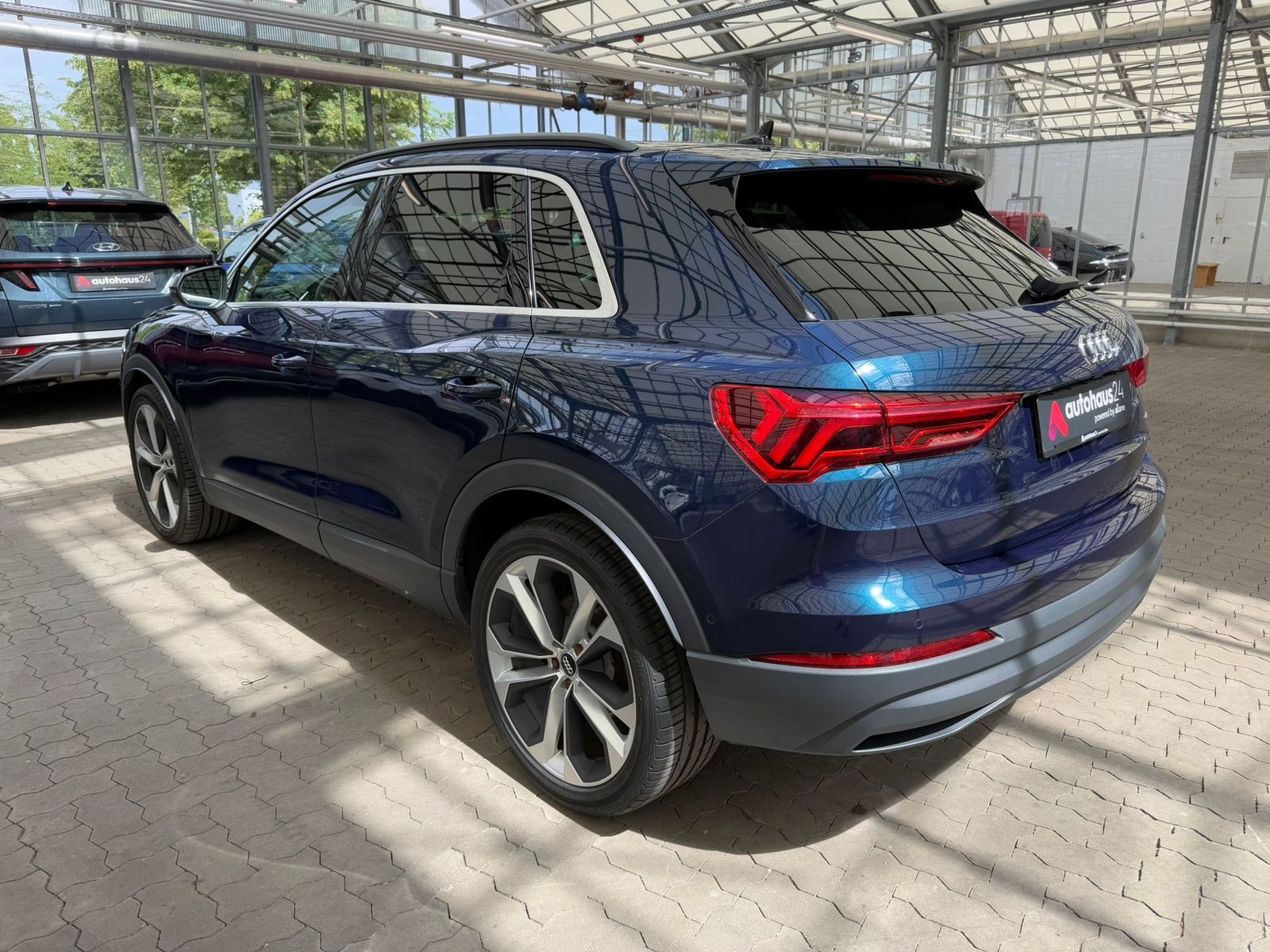 Audi Q3 45 TFSI quattro S Line - Samsaru's Car Outlet