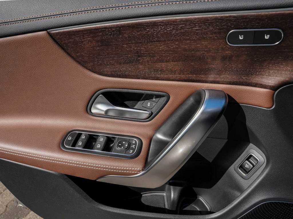 Mercedes-Benz CLA 250 4M COUPE AMG-LINE - Samsaru's Car Outlet