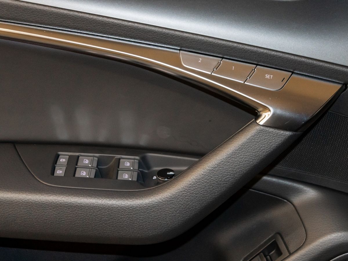 Audi A6 Avant S line 45 TFSI S tronic - Samsaru's Car Outlet