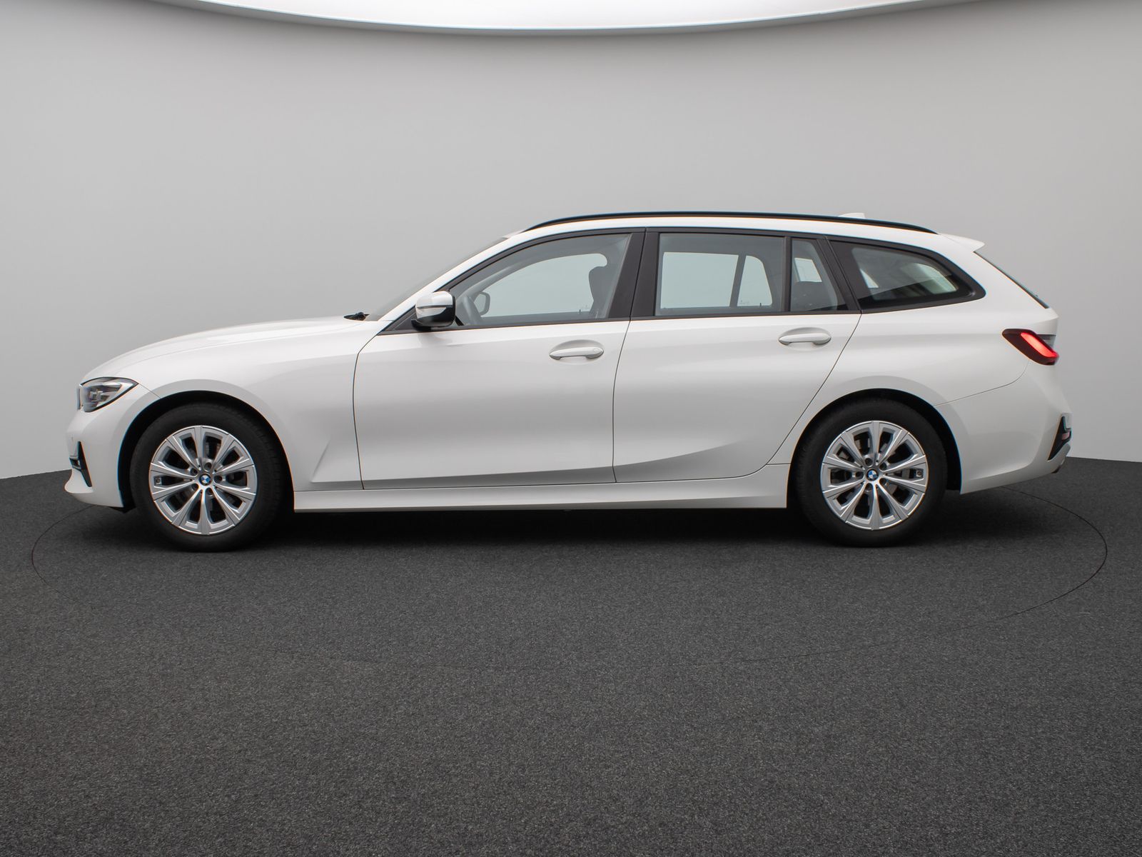 BMW 320d - Samsaru's Car Outlet