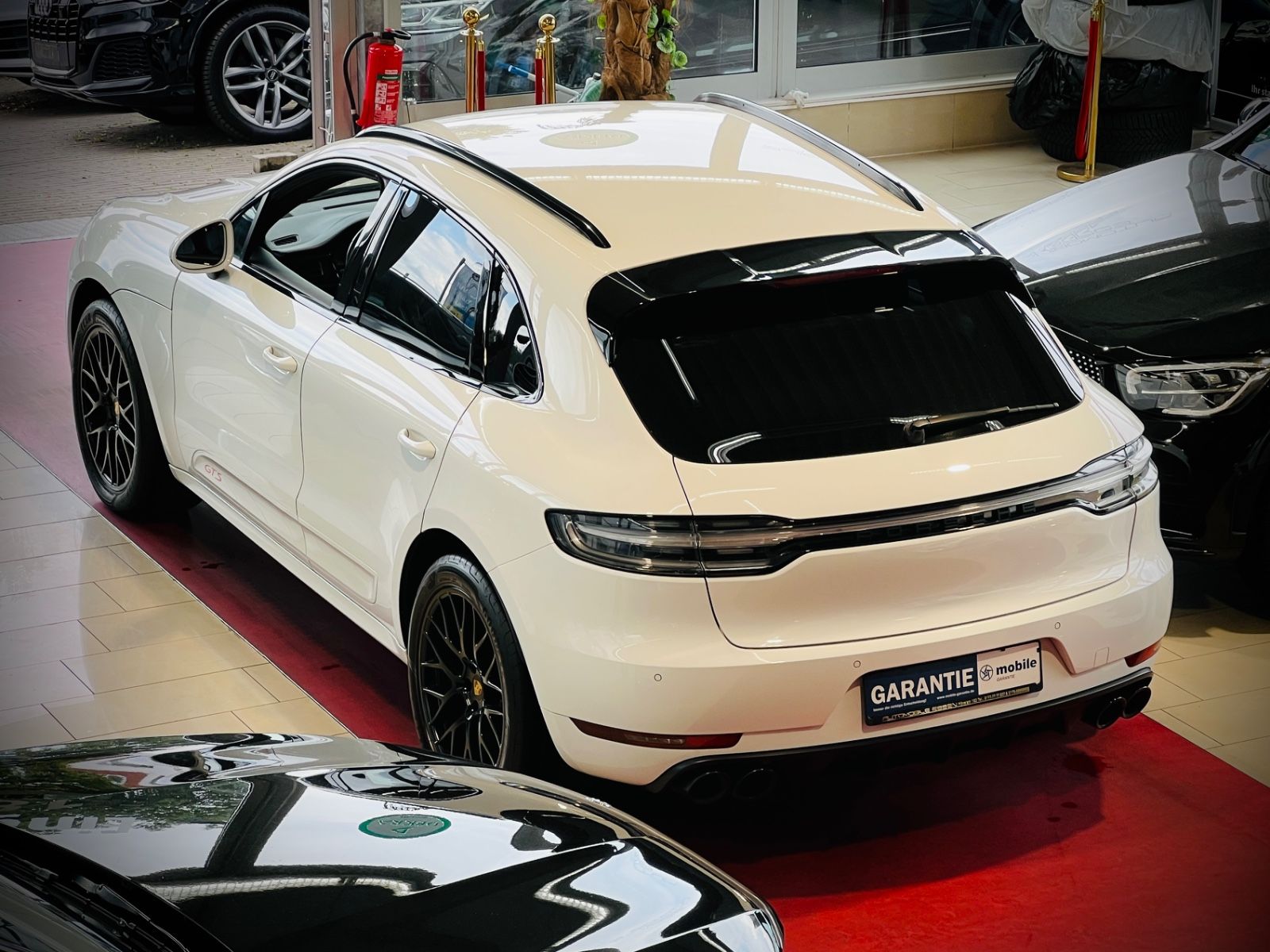 Porsche Macan GTS - Samsaru's Car Outlet