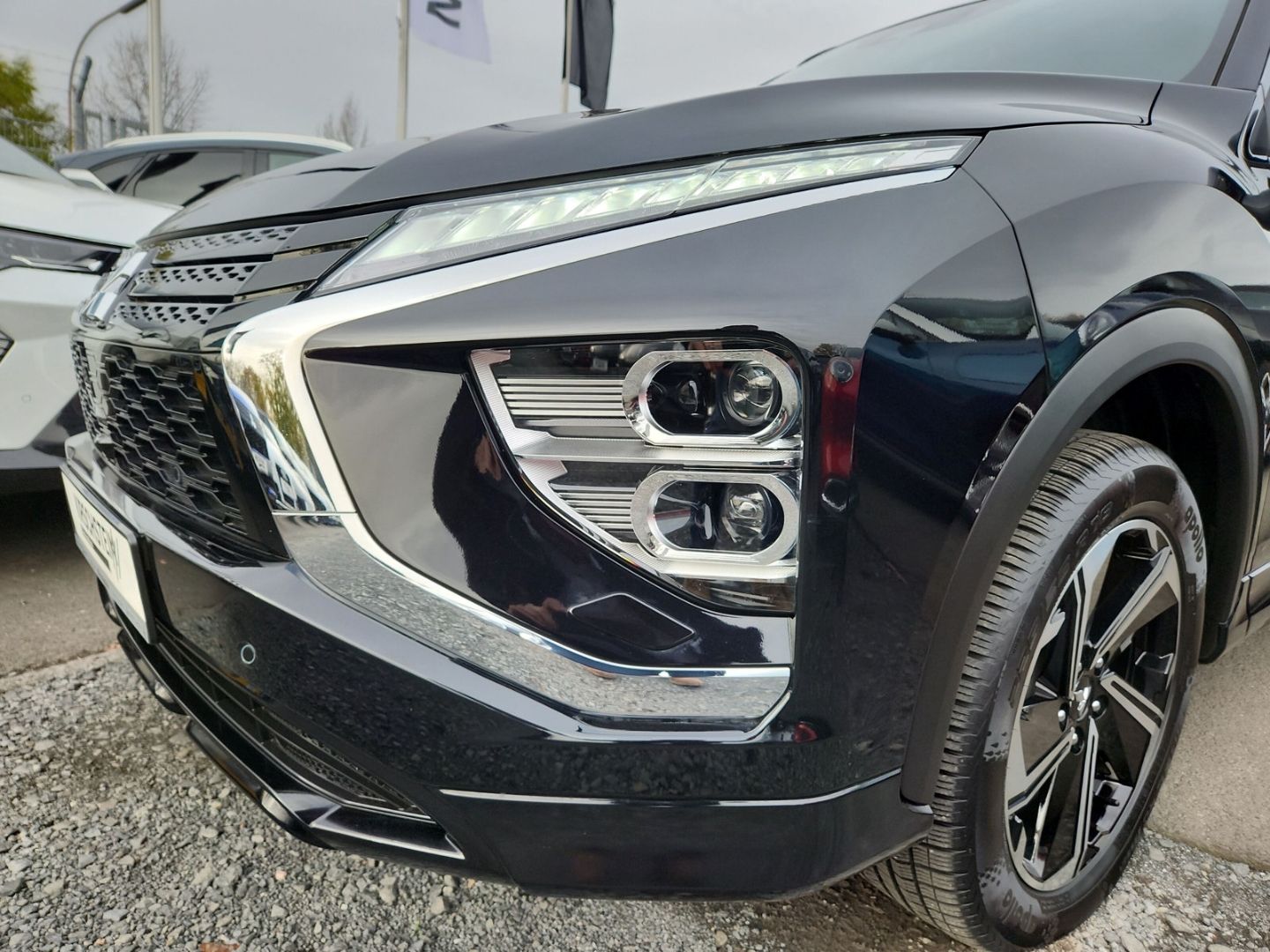 Mitsubishi Eclipse Cross Plug-In Hybrid Select ACC LED