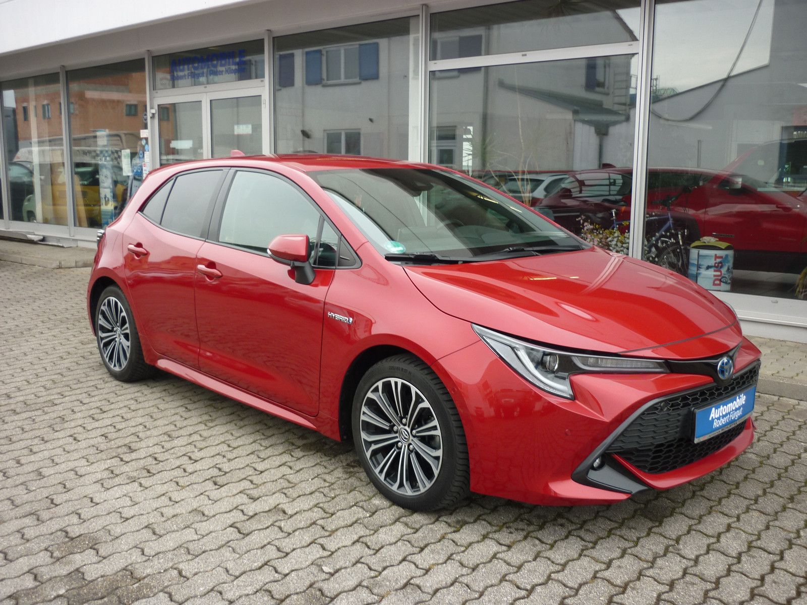Toyota Corolla Hybrid - Samsaru's Car Outlet