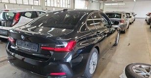 BMW 320d xDrive Shadow - Samsaru's Car Outlet