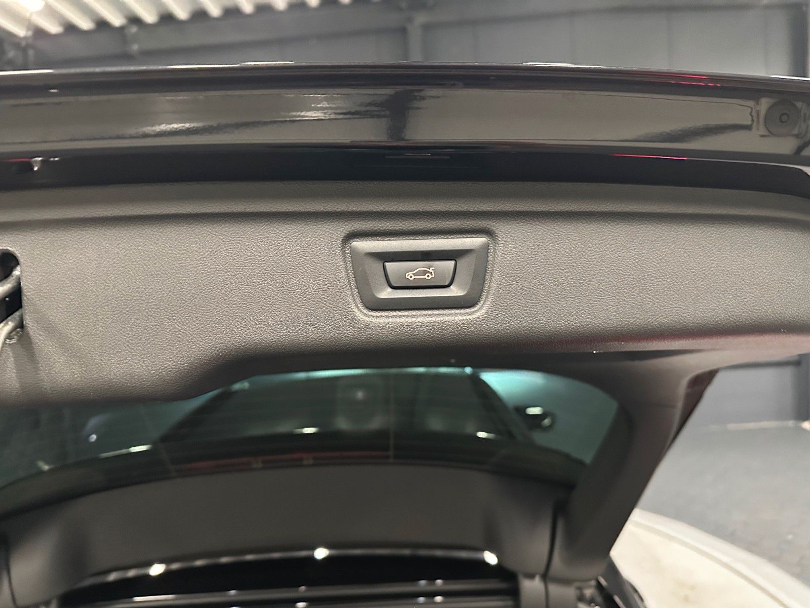 BMW 320d touring xDrive M-Sport - Samsaru's Car Outlet