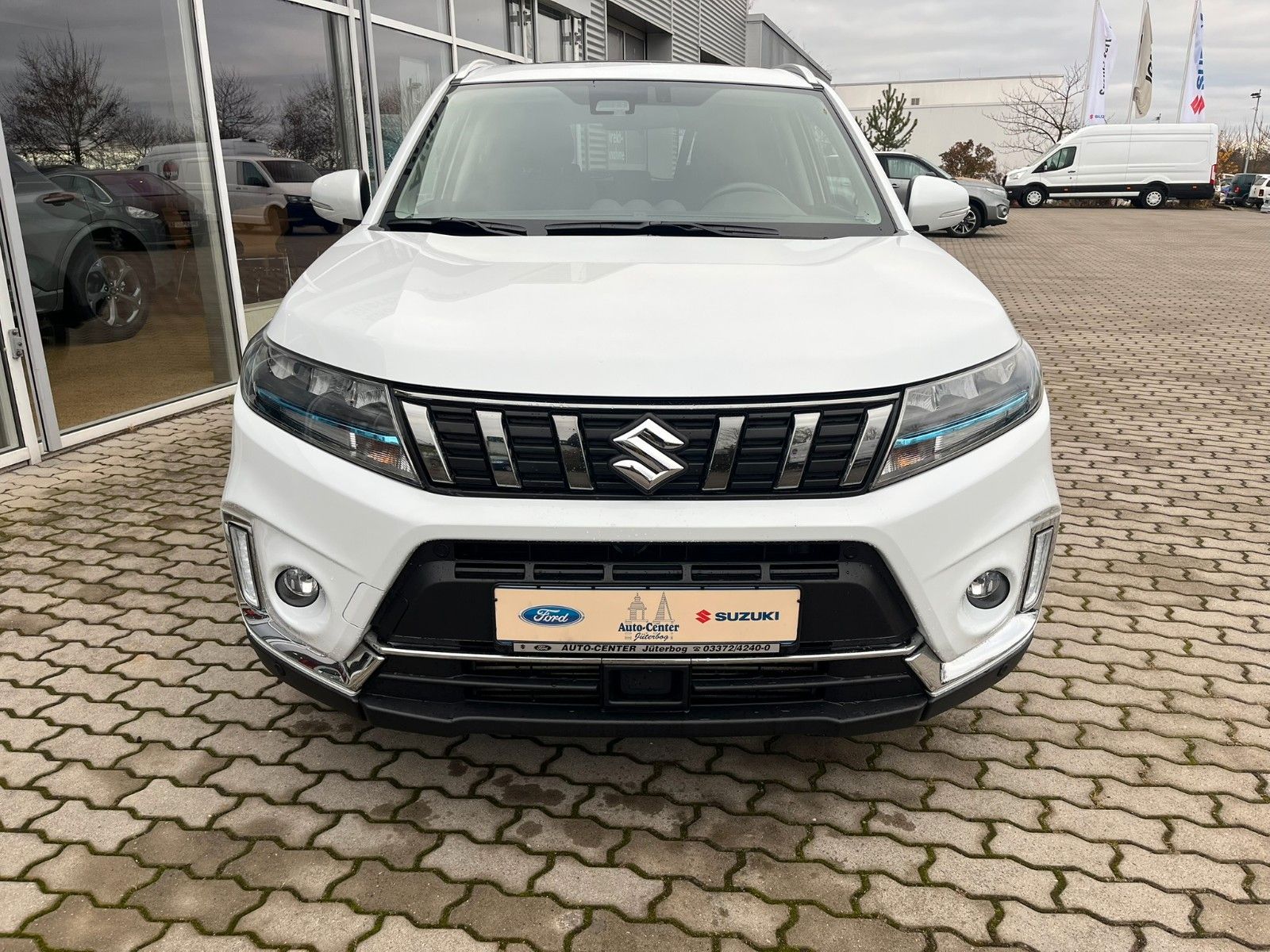 Suzuki Vitara 1.4 Comfort+ - Samsaru's Car Outlet