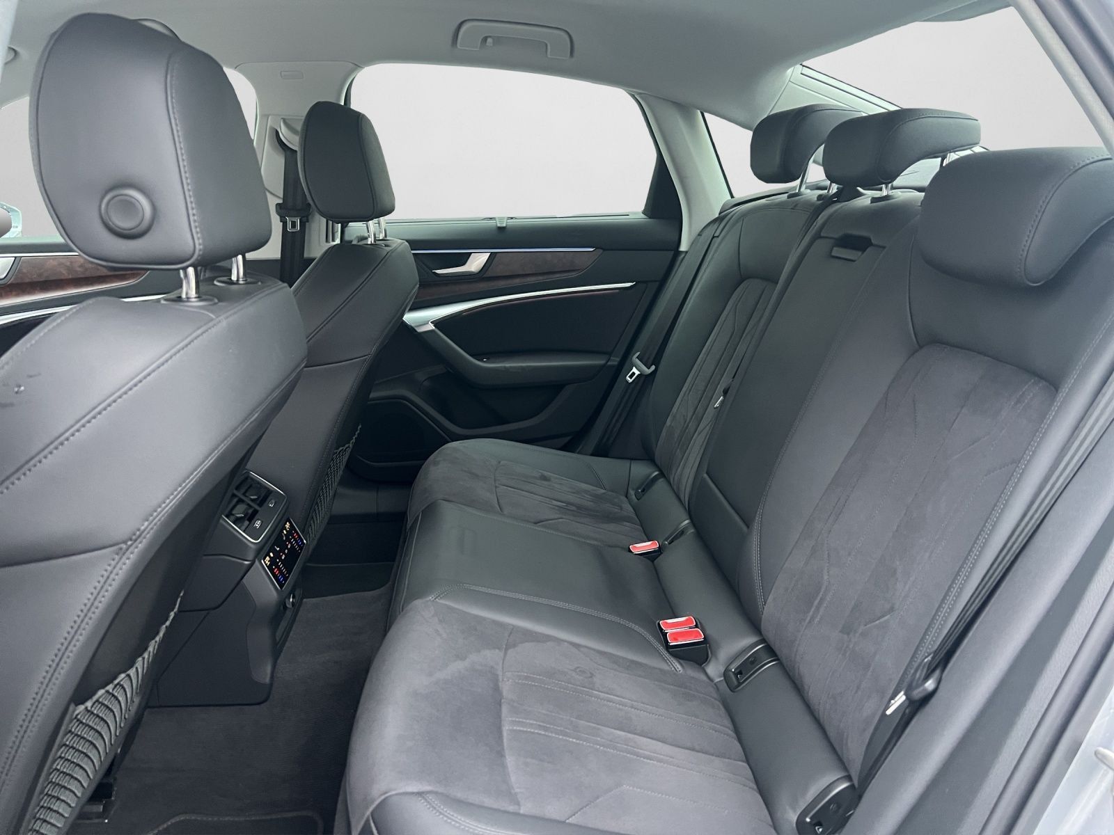 Audi A6 Limousine 50 TFSIe quattro S tronic sport - Samsaru's Car Outlet