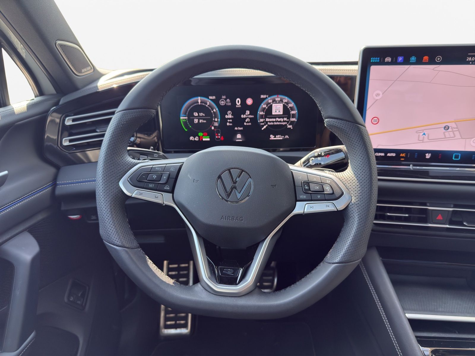 Volkswagen Tiguan 1.5 e-Hybrid DSG R-LINE*BLACK-STYLE*IQ.LI