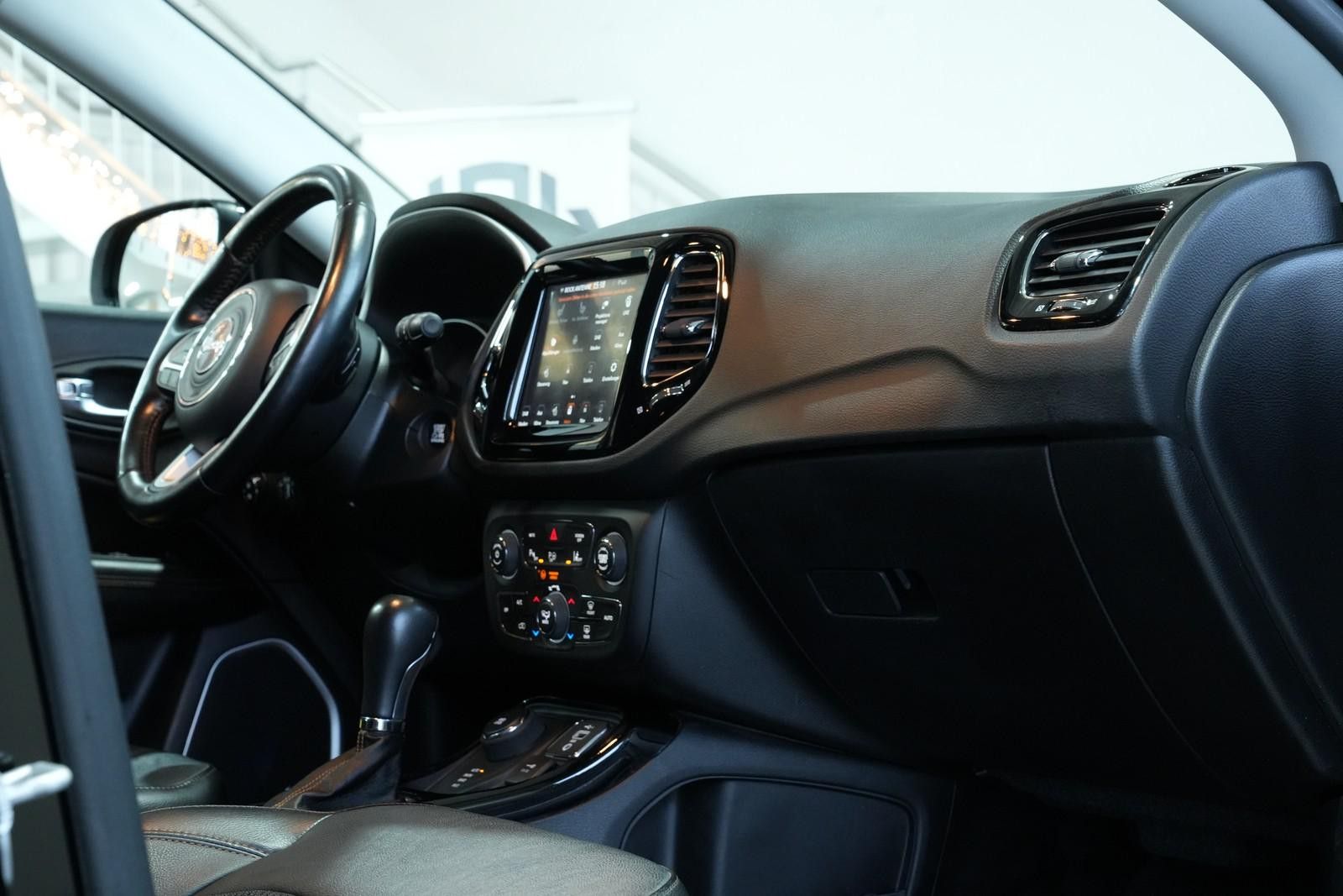 Jeep Compass Limited 4X4 *AUT*NAV**KEYLEES*LEDER*AHK*