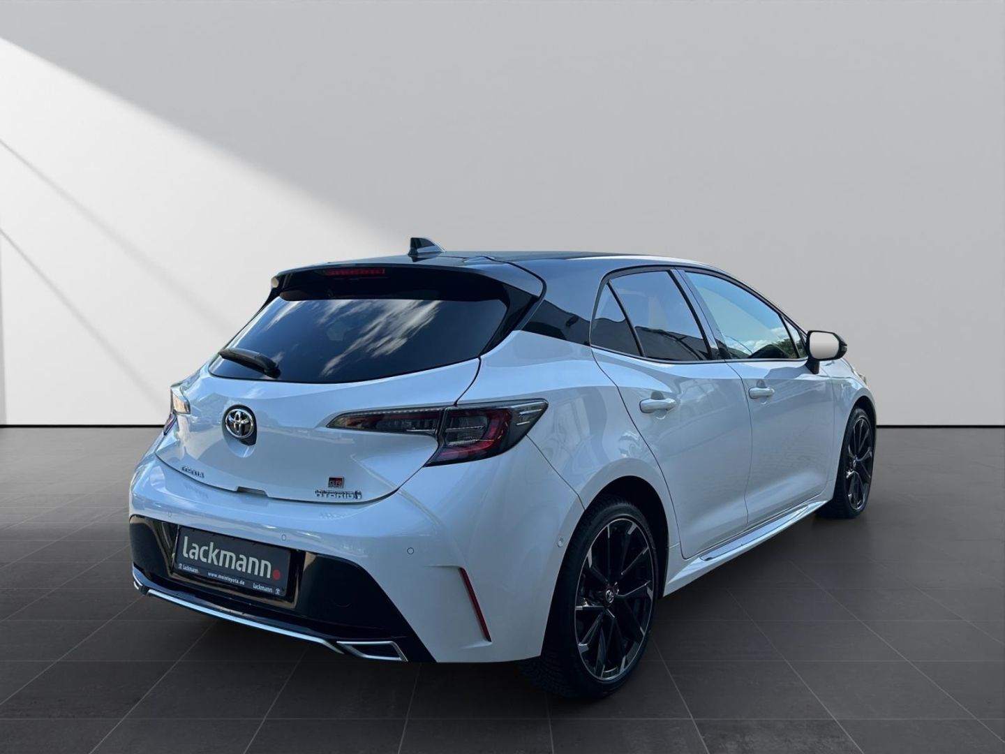 Toyota Corolla 2.0 Hybrid GR Sport - Samsaru's Car Outlet