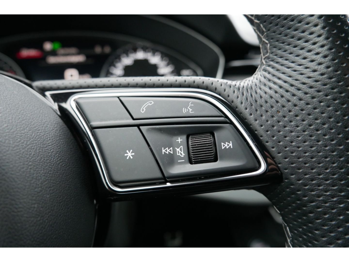 Audi A4 50 TDI q S line LED+Navi+Leder+Sportsitze+19'