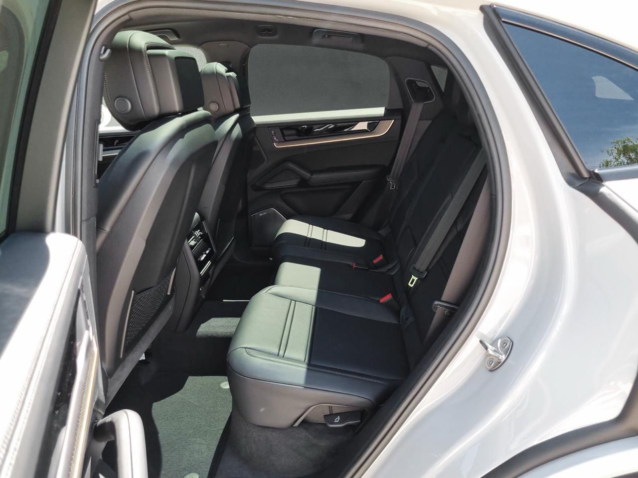 Porsche Cayenne Coup/BURMESTER/LUFTFEDER/BEIFAHRERDIS/25