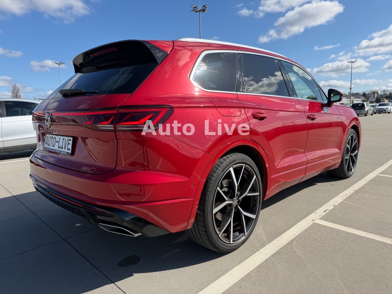 Volkswagen Touareg 3.0 TDI*R LINE*PANO*MATRIX*LUFT*360*VOL