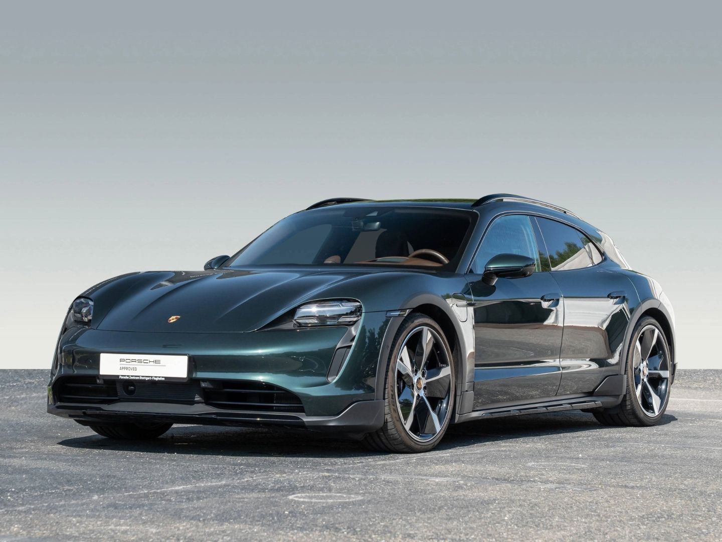 Porsche Taycan 4S Cross Turismo Offroad Design Paket