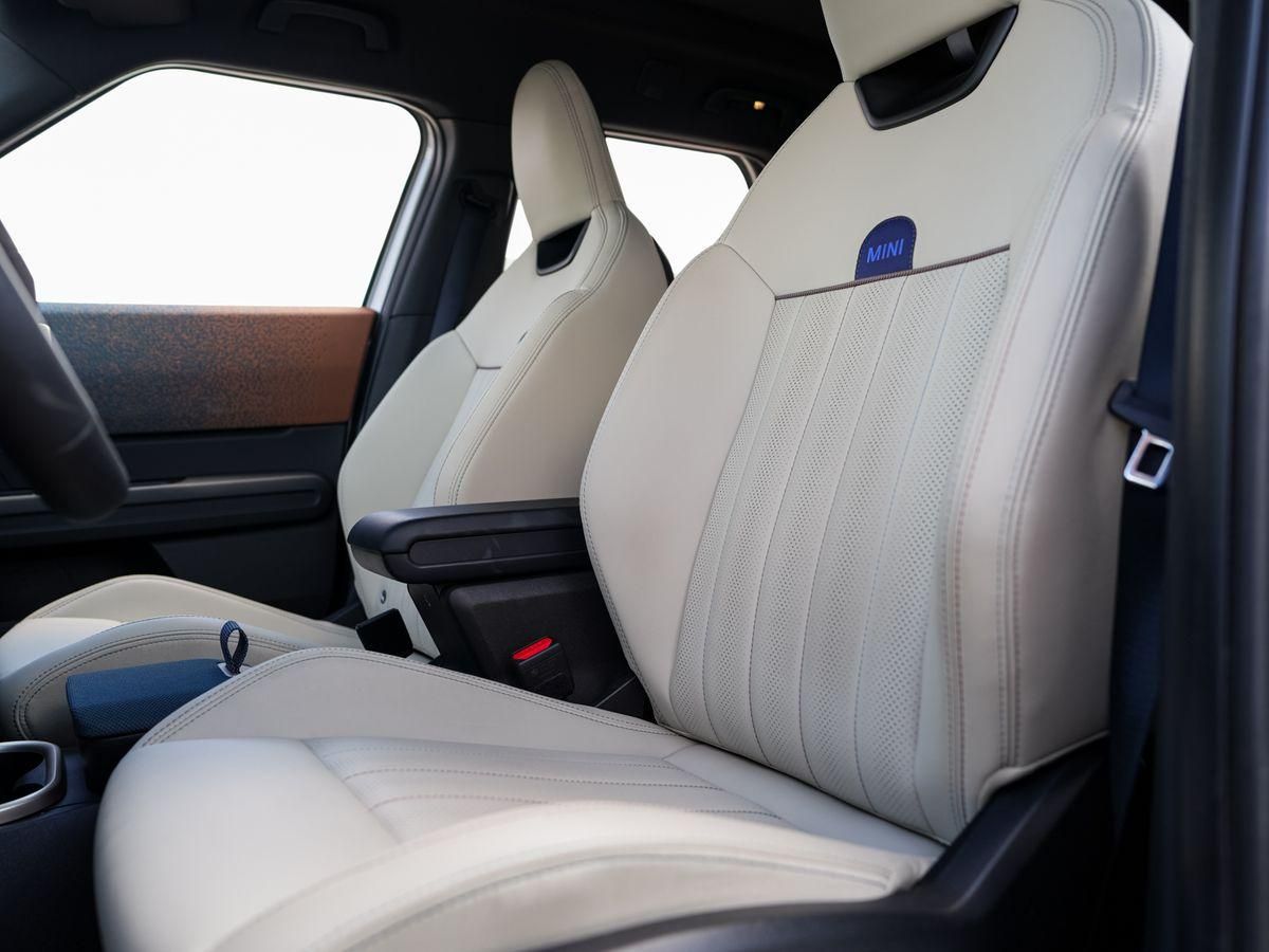 MINI Countryman C Favoured-T Paket XL - Samsaru's Car Outlet