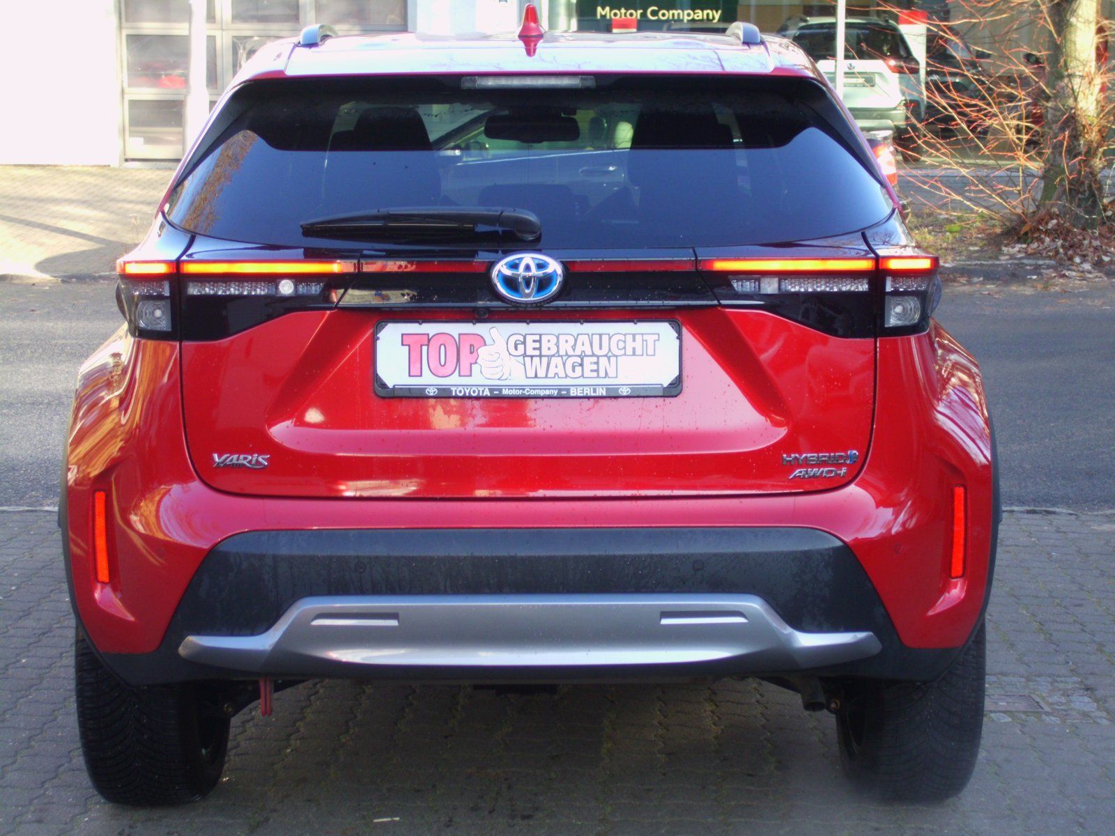 Toyota Yaris Cross  Hybrid AWD-i Adventure