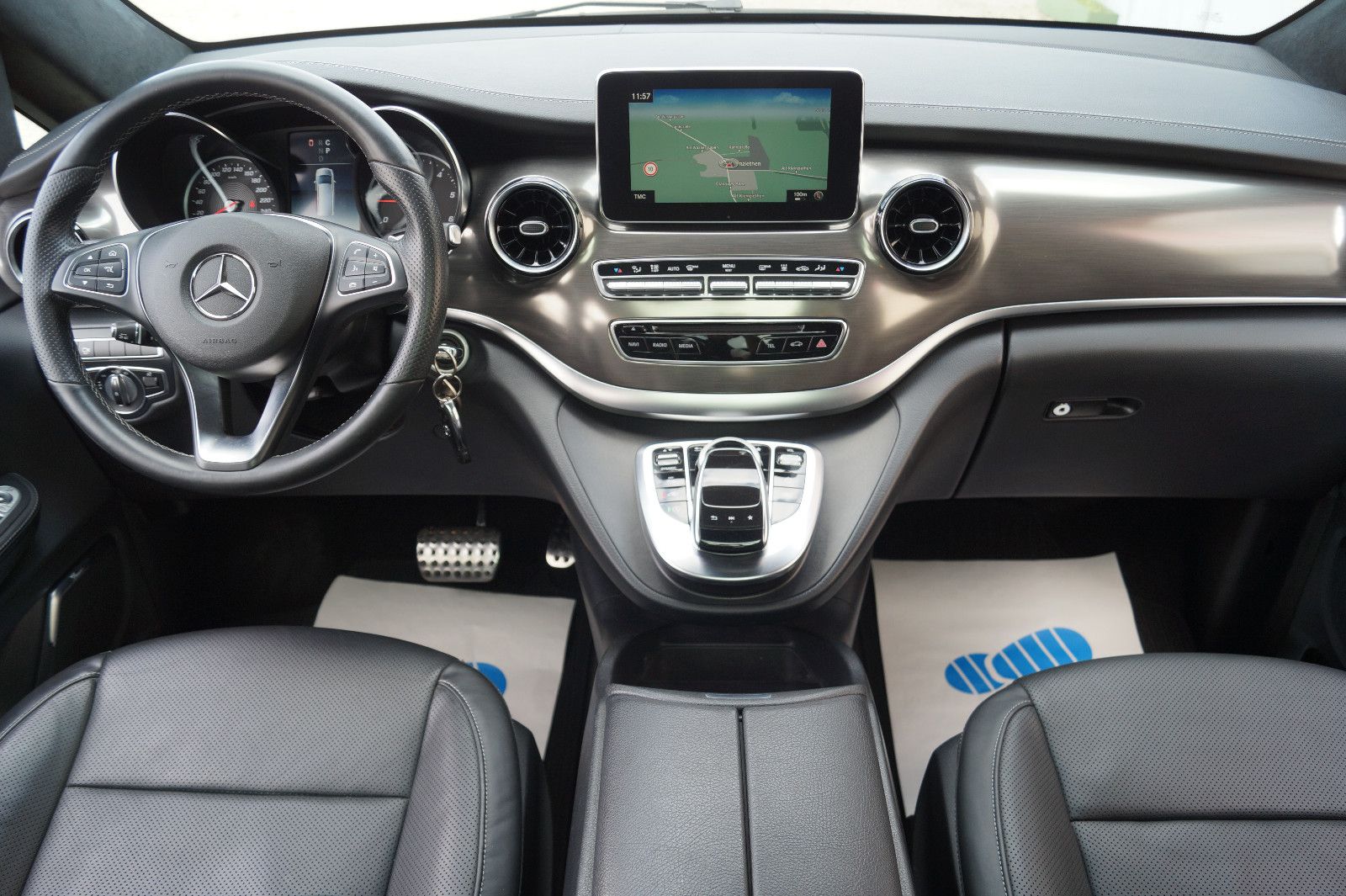 Mercedes-Benz V 300 D EXCLUSIVE EDITION - Samsaru's Car Outlet