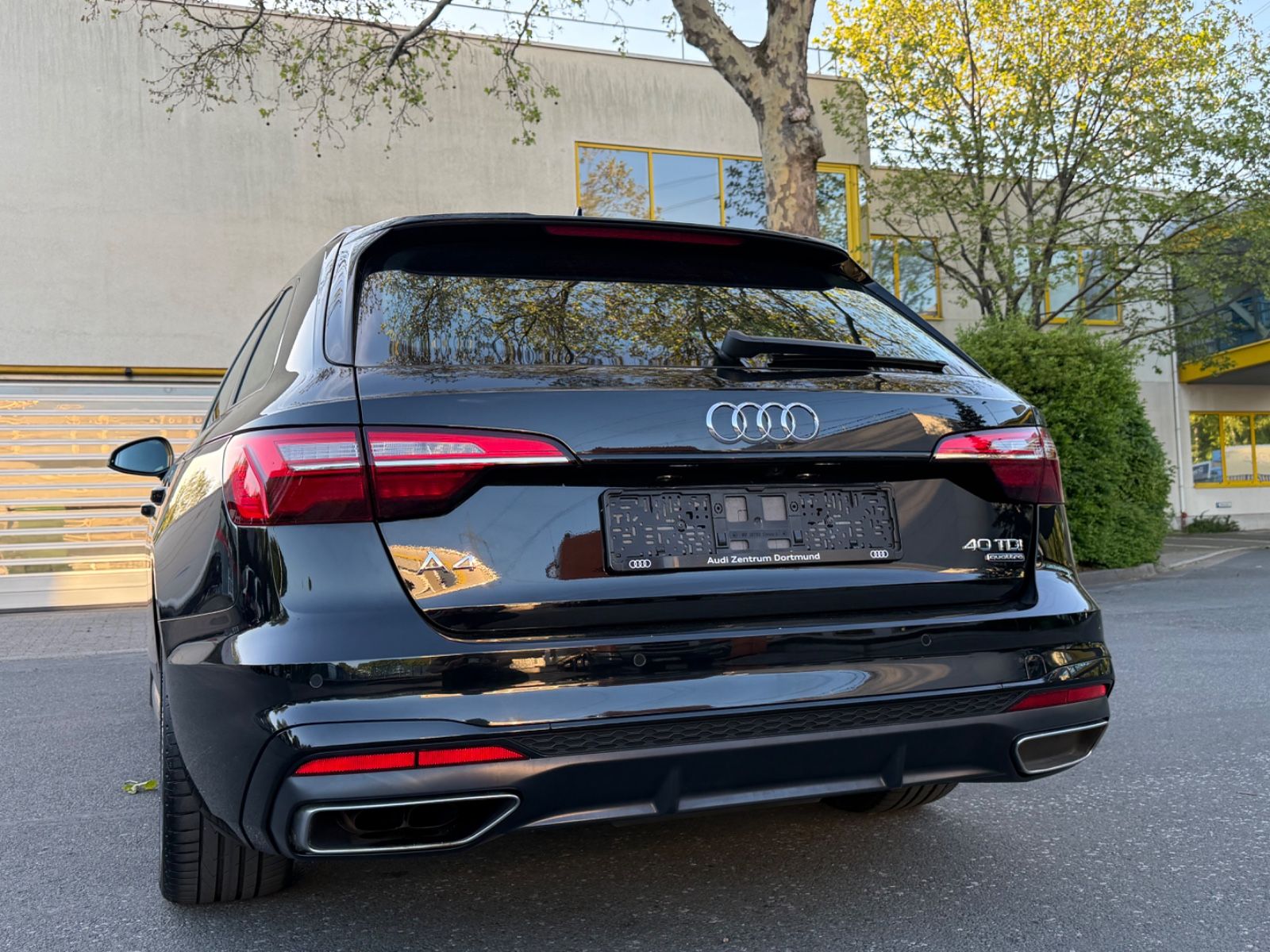 Audi A4 Avant 40 TDI Quattro *S-LINE *MEMORY*1HAND*